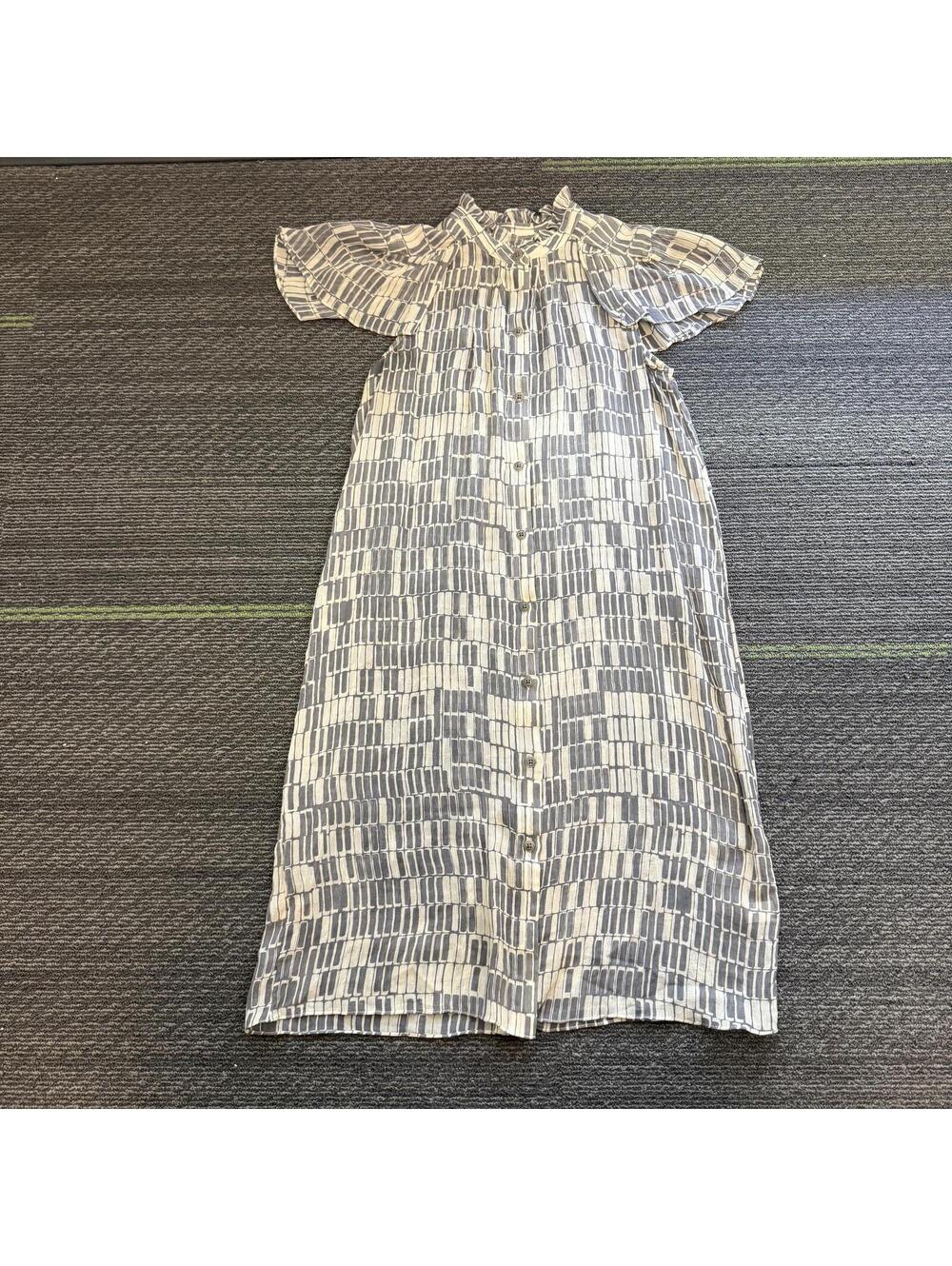 Banana Republic Size 2 Ruffle Shoulder Boho Style Dress Ivory No Lining EUC